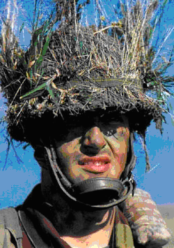 Бельгийский пехотинец в боевом камуфляже